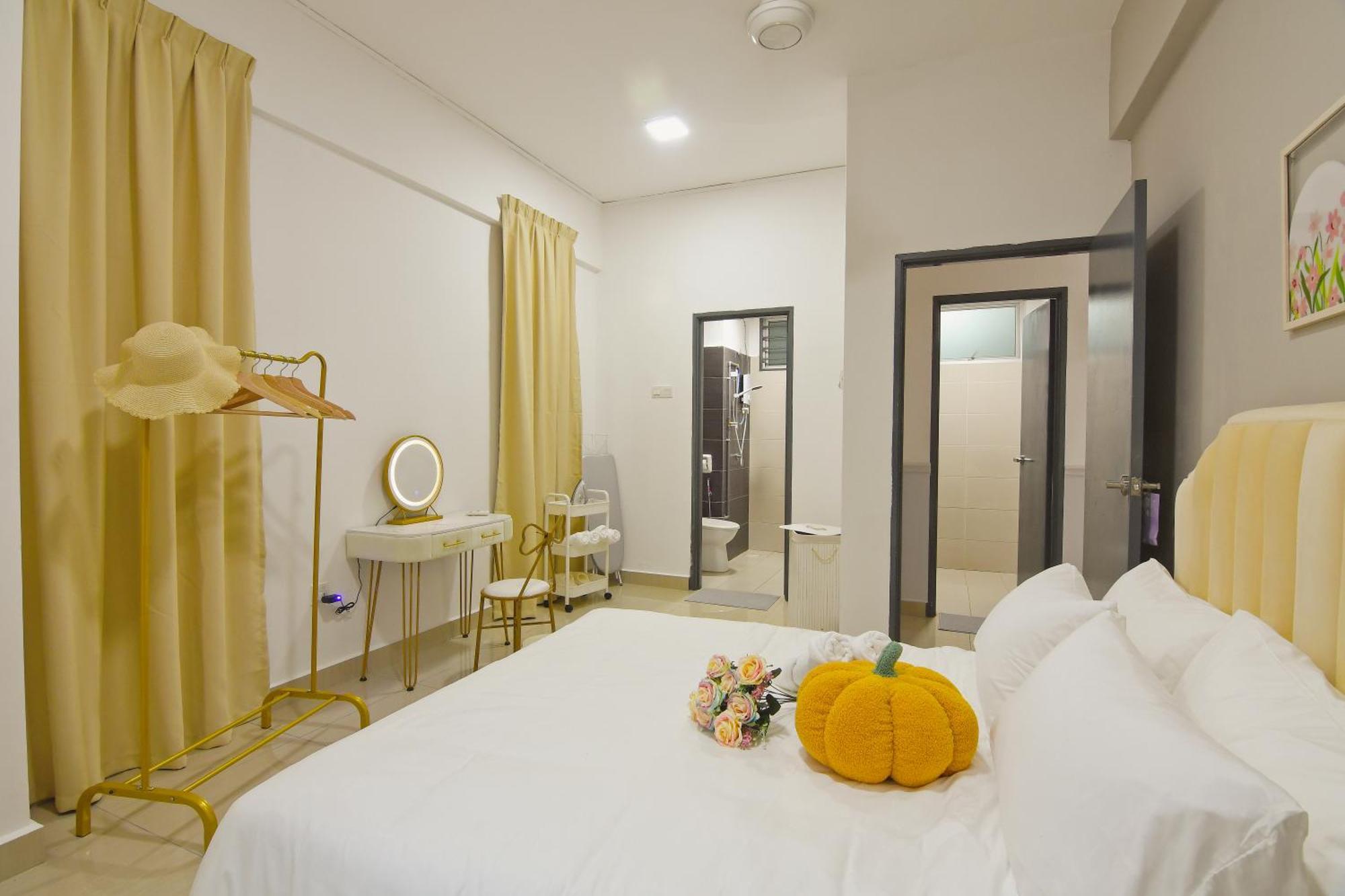Apartment Mount Austin Midori 2-8 Pax Free Johor Bahru