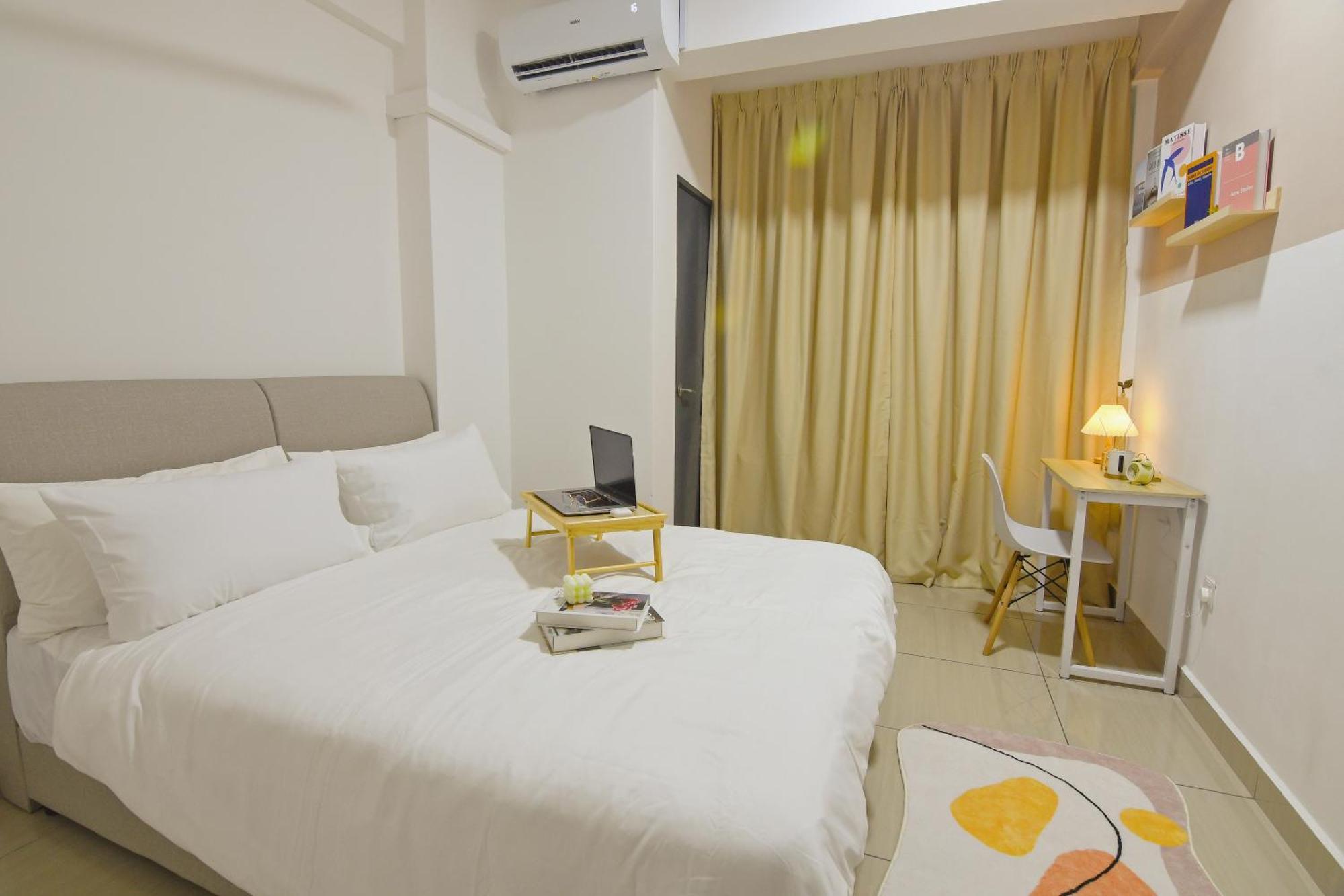 Apartment Mount Austin Midori 2-8 Pax Free Johor Bahru